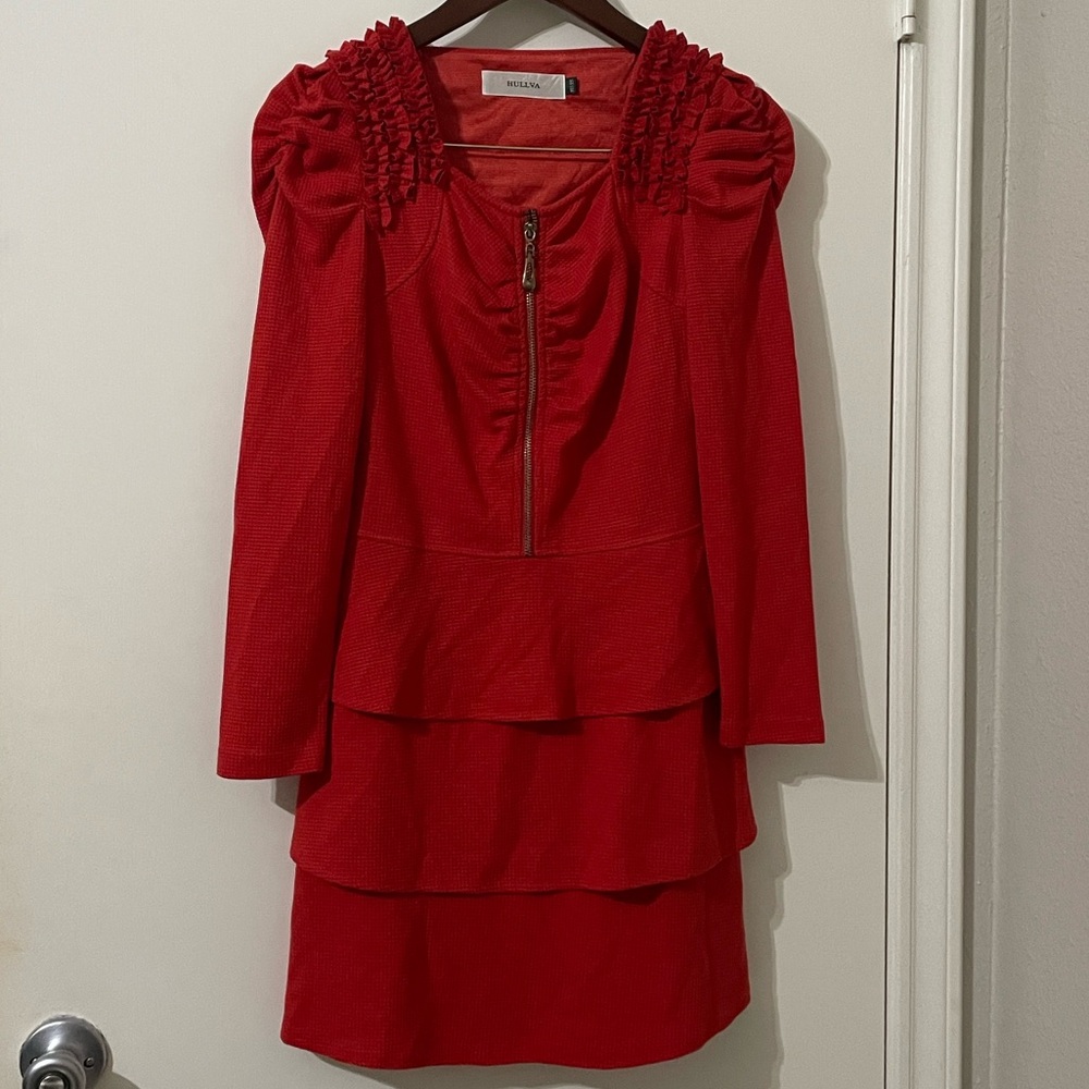 HULLVA Red Tiered Ruffle Mini Dress Zipper Front Lace Back Long Sleeve S